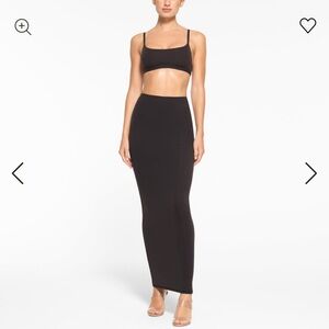 NWOT Skims Fits Everybody Long Skirt in Onyx